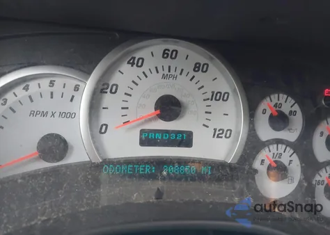 2004 Hummer H2 из США, поврежденный, VIN 5GRGN23U54H120134